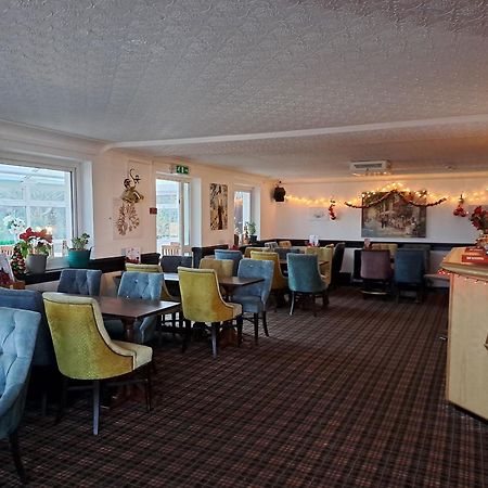 Boathouse Hotel Holyhead Bagian luar foto