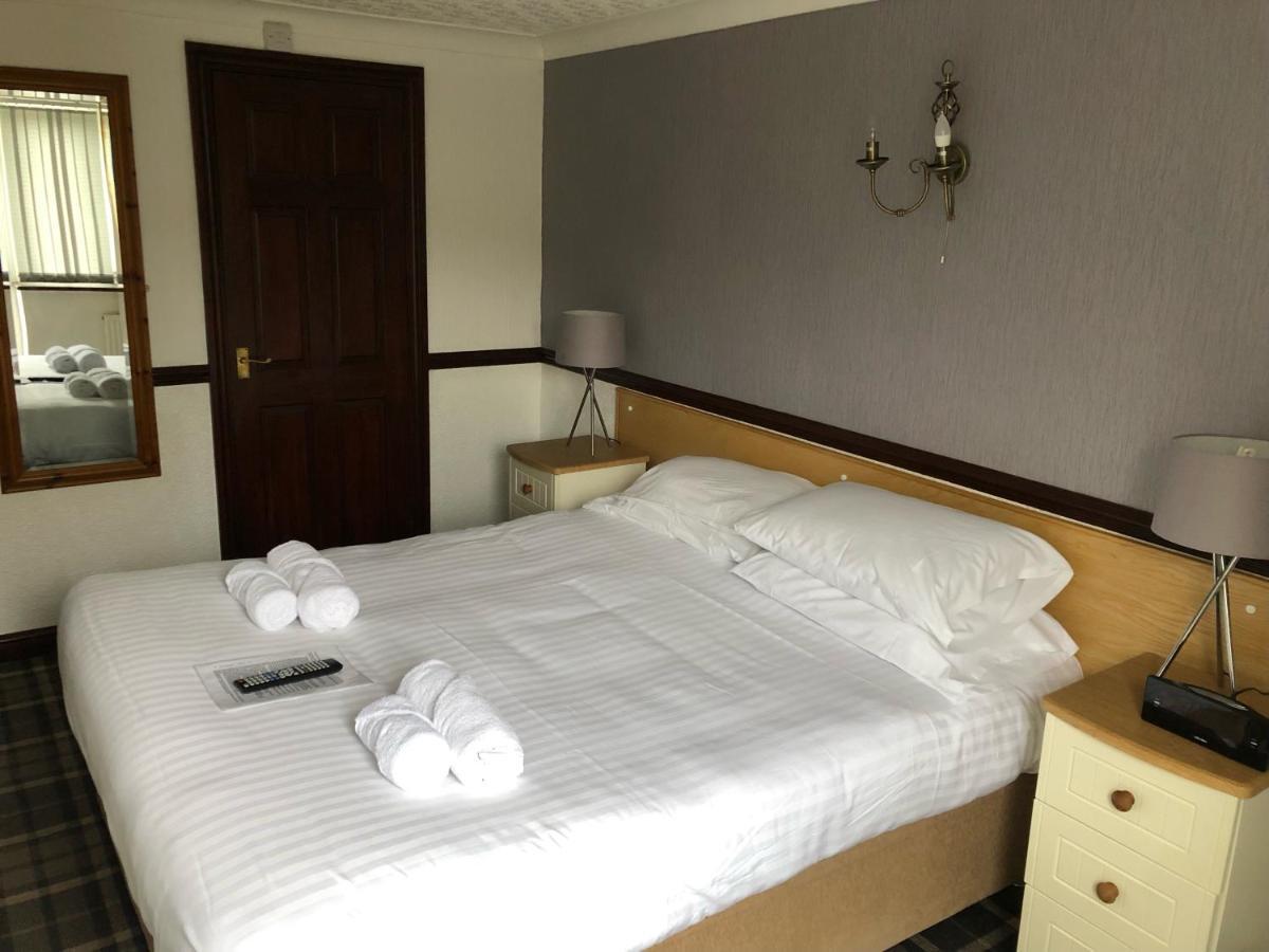 Boathouse Hotel Holyhead Bagian luar foto